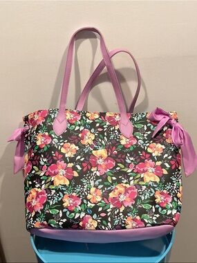 Floral Tote Bag with Pink Handles great for the beach